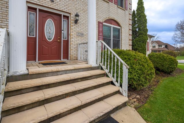 2219 Ticonderoga Street, Schererville, IN 46375