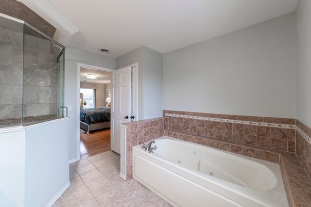 2219 Ticonderoga Street, Schererville, IN 46375