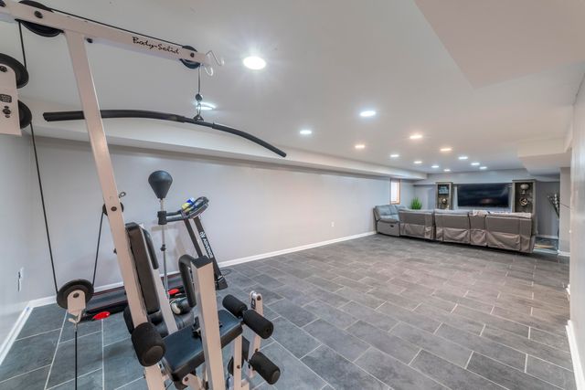 2219 Ticonderoga Street, Schererville, IN 46375