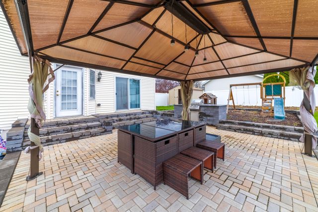 2219 Ticonderoga Street, Schererville, IN 46375