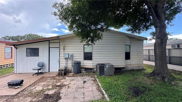 1001 STARKEY ROAD 329, Largo, FL 33771