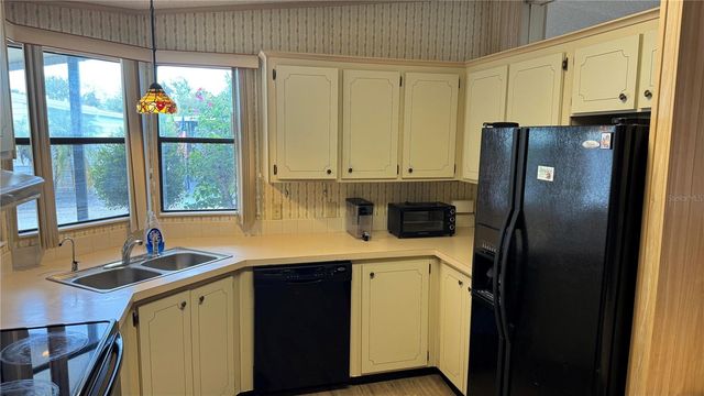 1001 STARKEY ROAD 329, Largo, FL 33771