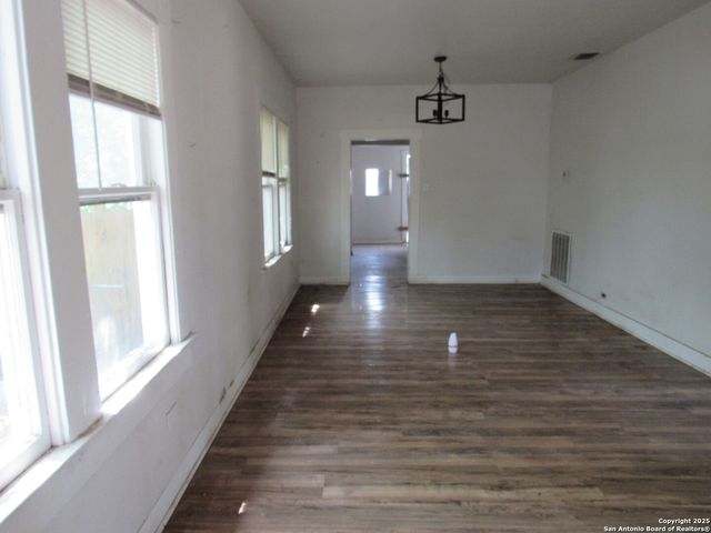 2334 Aransas, San Antonio, TX 78220