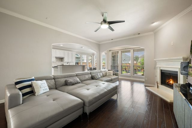 2528 Louis Lane, Lewisville, TX 75056