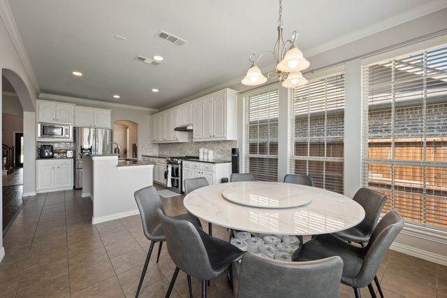 2528 Louis Lane, Lewisville, TX 75056