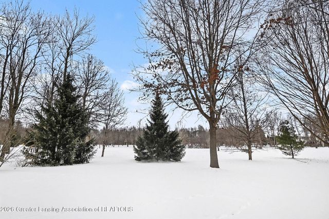 1901 E Stoll Road, Lansing, MI 48906