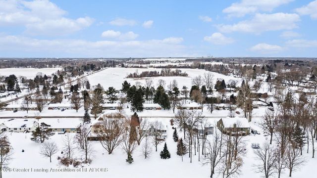 1901 E Stoll Road, Lansing, MI 48906