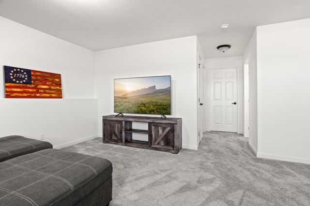6381 Saint Ann Avenue, Horace, ND 58047