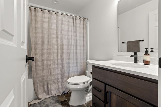 6381 Saint Ann Avenue, Horace, ND 58047