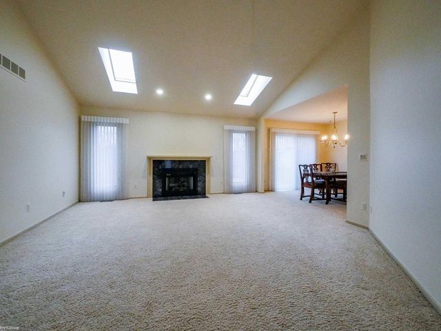 21133 Parkplace Lane, Clinton Township, MI 48036