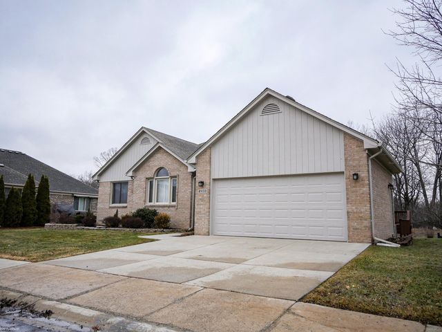 21133 Parkplace Lane, Clinton Township, MI 48036
