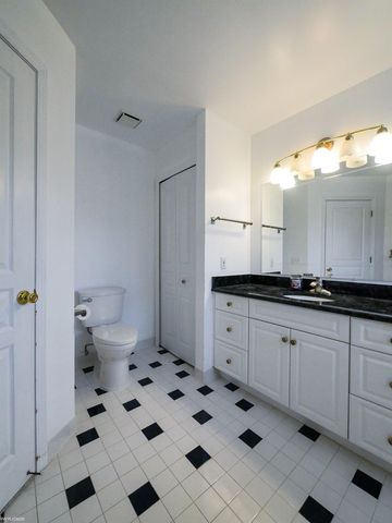 21133 Parkplace Lane, Clinton Township, MI 48036