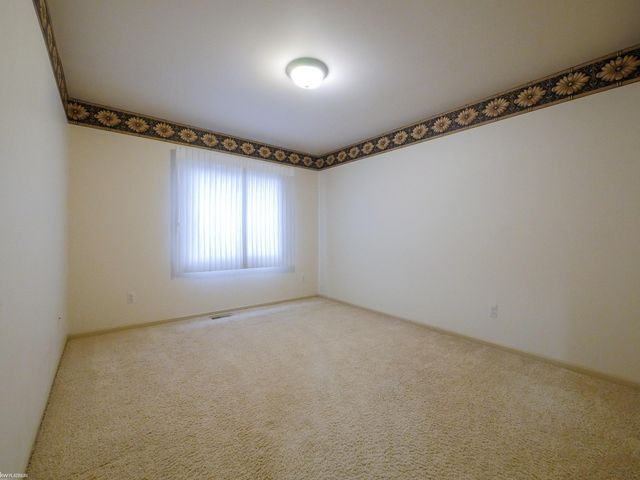 21133 Parkplace Lane, Clinton Township, MI 48036