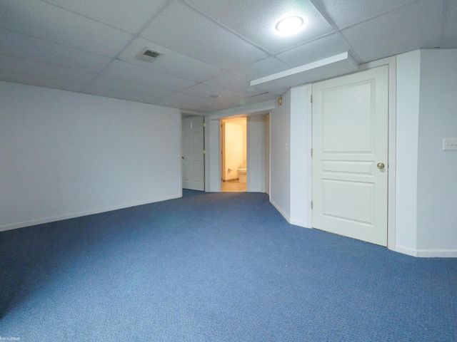 21133 Parkplace Lane, Clinton Township, MI 48036