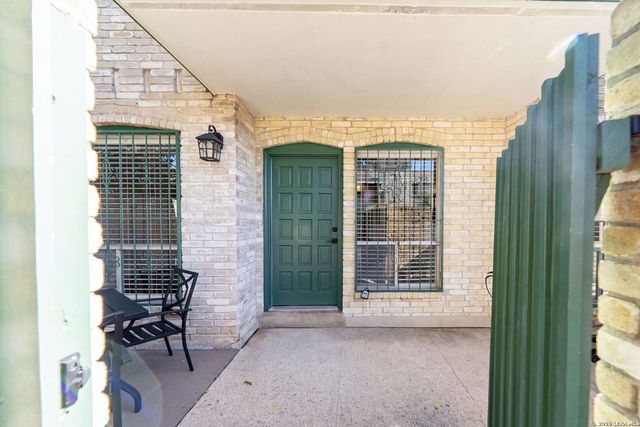 9915 Powhatan Dr Apt B4, San Antonio, TX 78230