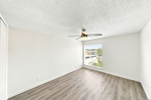 9915 Powhatan Dr Apt B4, San Antonio, TX 78230