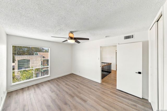 9915 Powhatan Dr Apt B4, San Antonio, TX 78230