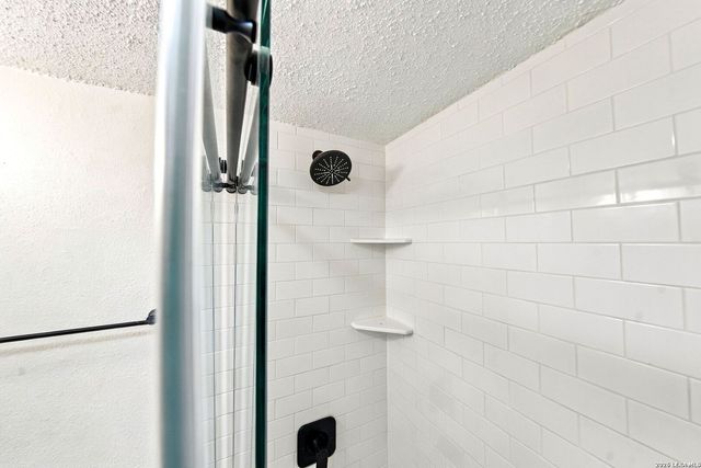 9915 Powhatan Dr Apt B4, San Antonio, TX 78230