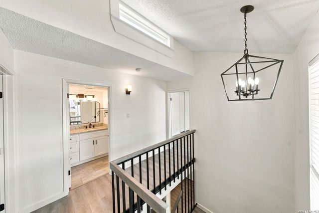 9915 Powhatan Dr Apt B4, San Antonio, TX 78230
