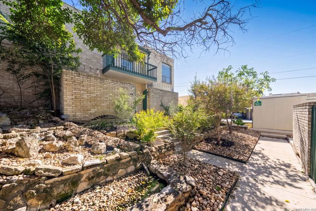9915 Powhatan Dr Apt B4, San Antonio, TX 78230