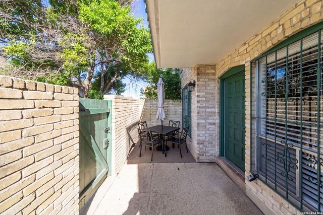 9915 Powhatan Dr Apt B4, San Antonio, TX 78230
