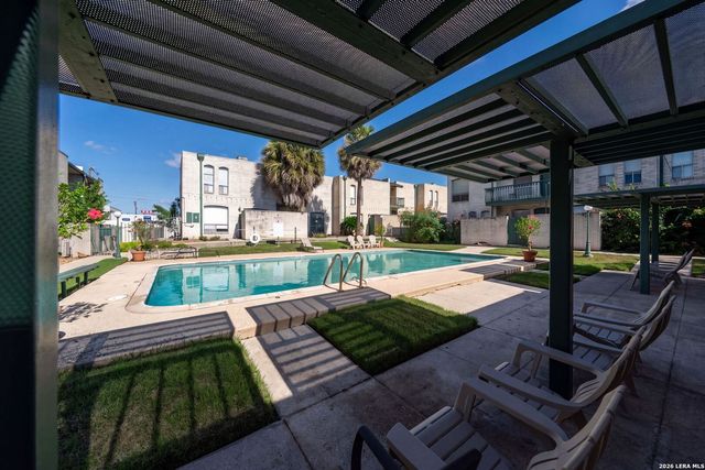 9915 Powhatan Dr Apt B4, San Antonio, TX 78230