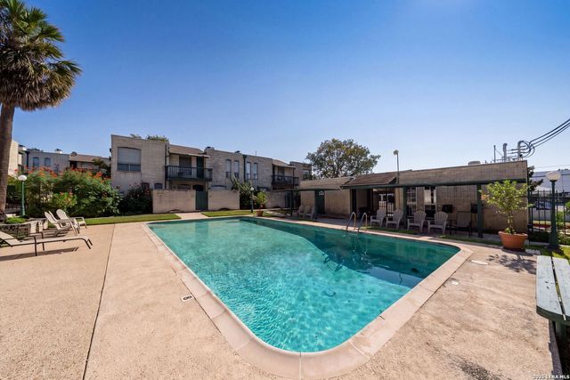 9915 Powhatan Dr Apt B4, San Antonio, TX 78230