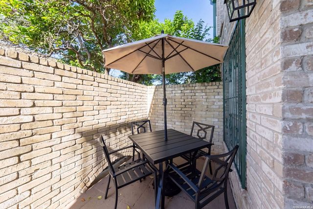 9915 Powhatan Dr Apt B4, San Antonio, TX 78230
