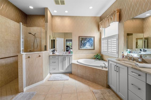 5175 CANTABRIA CREST, Sarasota, FL 34238