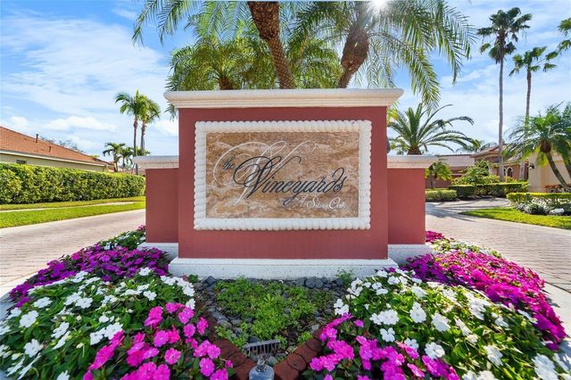 5175 CANTABRIA CREST, Sarasota, FL 34238