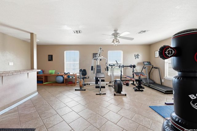 10470 Fm 539, Sutherland Springs, TX 78161