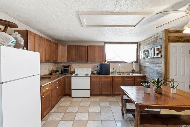 10470 Fm 539, Sutherland Springs, TX 78161