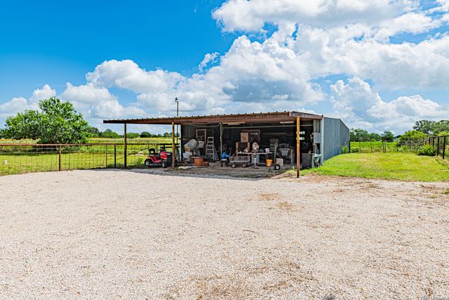 10470 Fm 539, Sutherland Springs, TX 78161