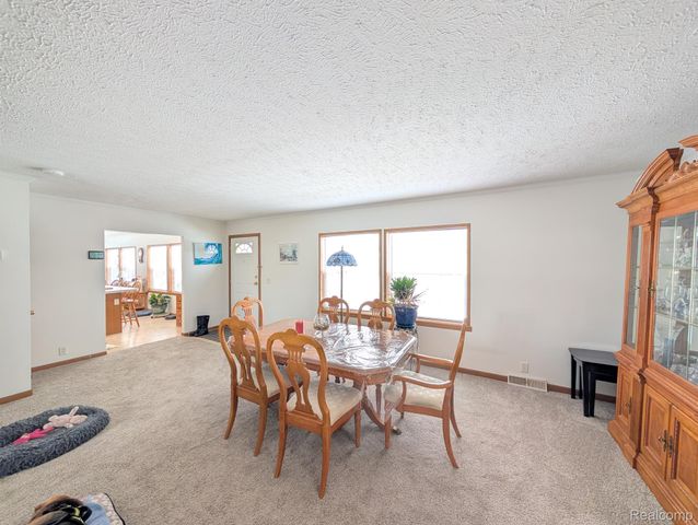 11242 Nearbrook Court, Green Oak Township, MI 48178