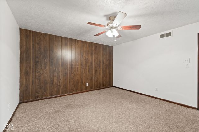 6616 S Lawndale Avenue, Indianapolis, IN 46221