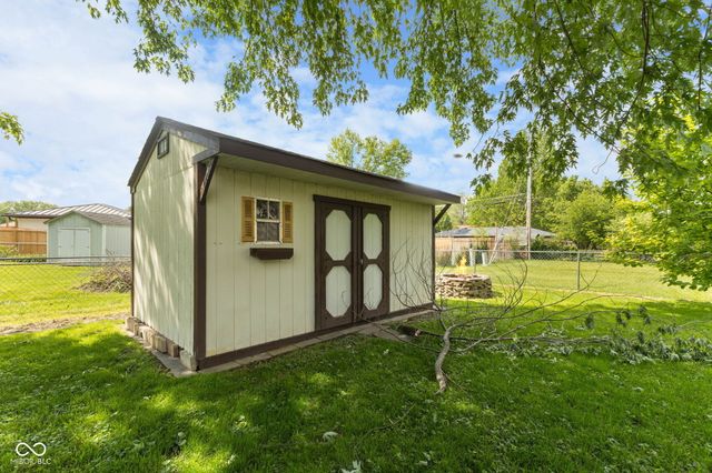 6616 S Lawndale Avenue, Indianapolis, IN 46221