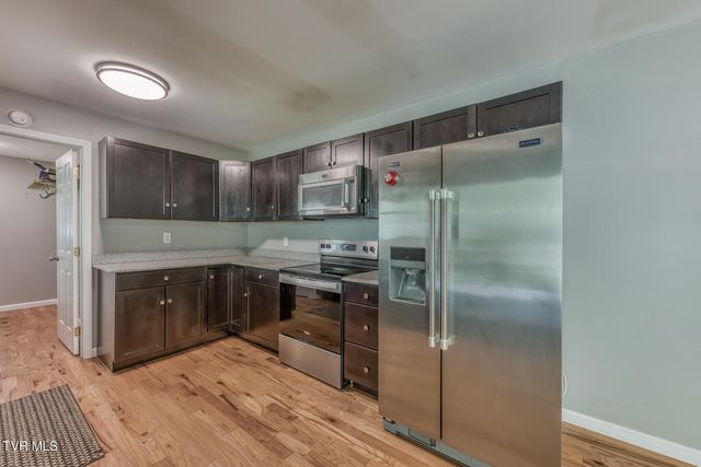 355 Robinson Hollow Lane, Mountain City, TN 37683