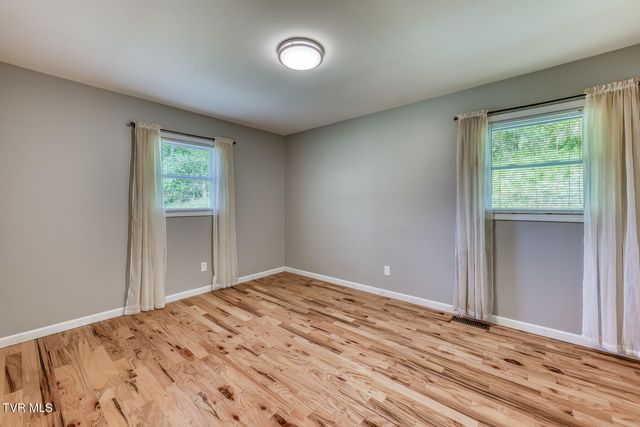 355 Robinson Hollow Lane, Mountain City, TN 37683
