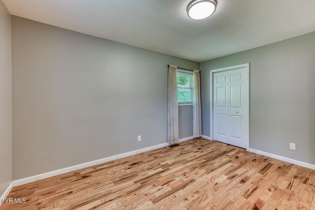355 Robinson Hollow Lane, Mountain City, TN 37683