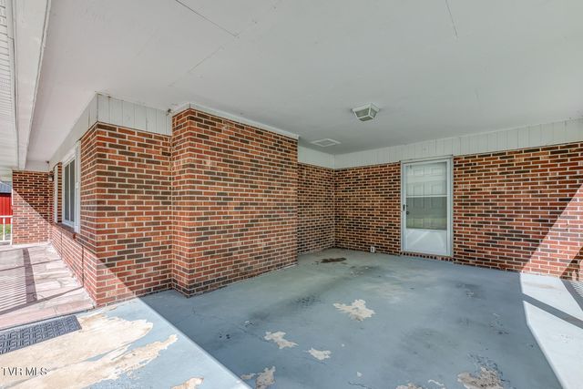 355 Robinson Hollow Lane, Mountain City, TN 37683