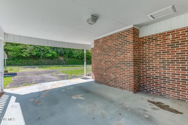 355 Robinson Hollow Lane, Mountain City, TN 37683