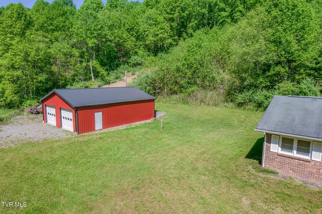 355 Robinson Hollow Lane, Mountain City, TN 37683