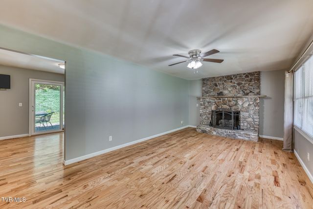 355 Robinson Hollow Lane, Mountain City, TN 37683