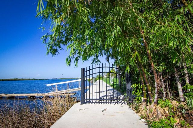 3656 PEACE RIVER DRIVE, Punta Gorda, FL 33983