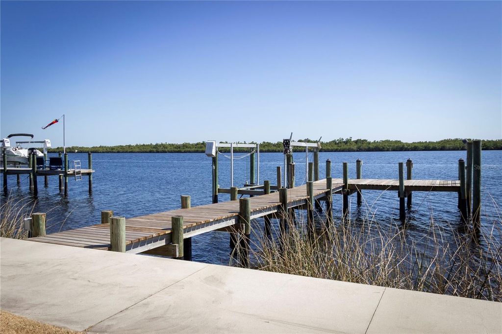 Image 46 of property listing at 3656 PEACE RIVER DRIVE, Punta Gorda, FL 33983