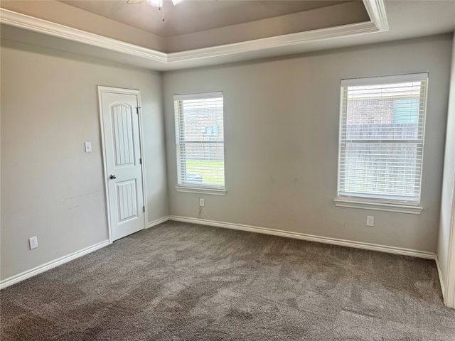 3325 Arrow Creek Drive, Granbury, TX 76049