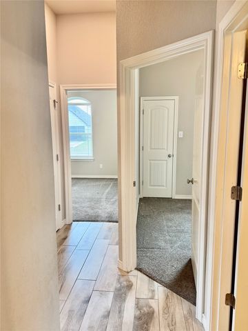 3325 Arrow Creek Drive, Granbury, TX 76049