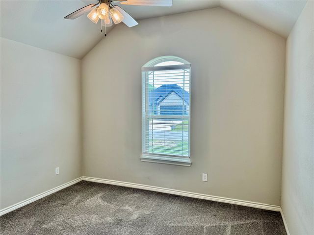 3325 Arrow Creek Drive, Granbury, TX 76049