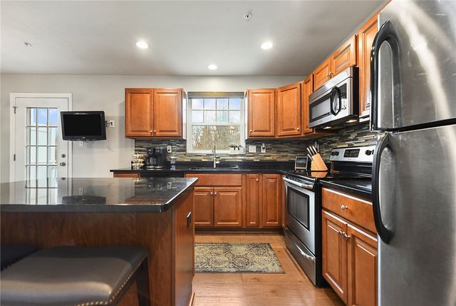 150 Watson Dr, Marshall, PA 15086