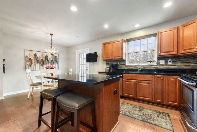 150 Watson Dr, Marshall, PA 15086